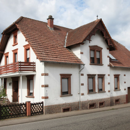"Bocke" | 1914 erbaut, wohnte hier der Bader Emil Bock, der in seiner Praxis als Dentist u
