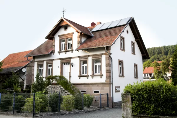 "Hedsches" an der Hauptstraße:1905 erbautes Musikantenhaus