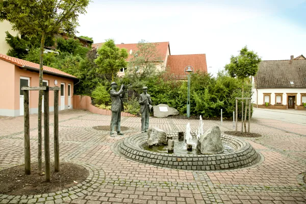 Musikantenbrunnen am Dorfplatz